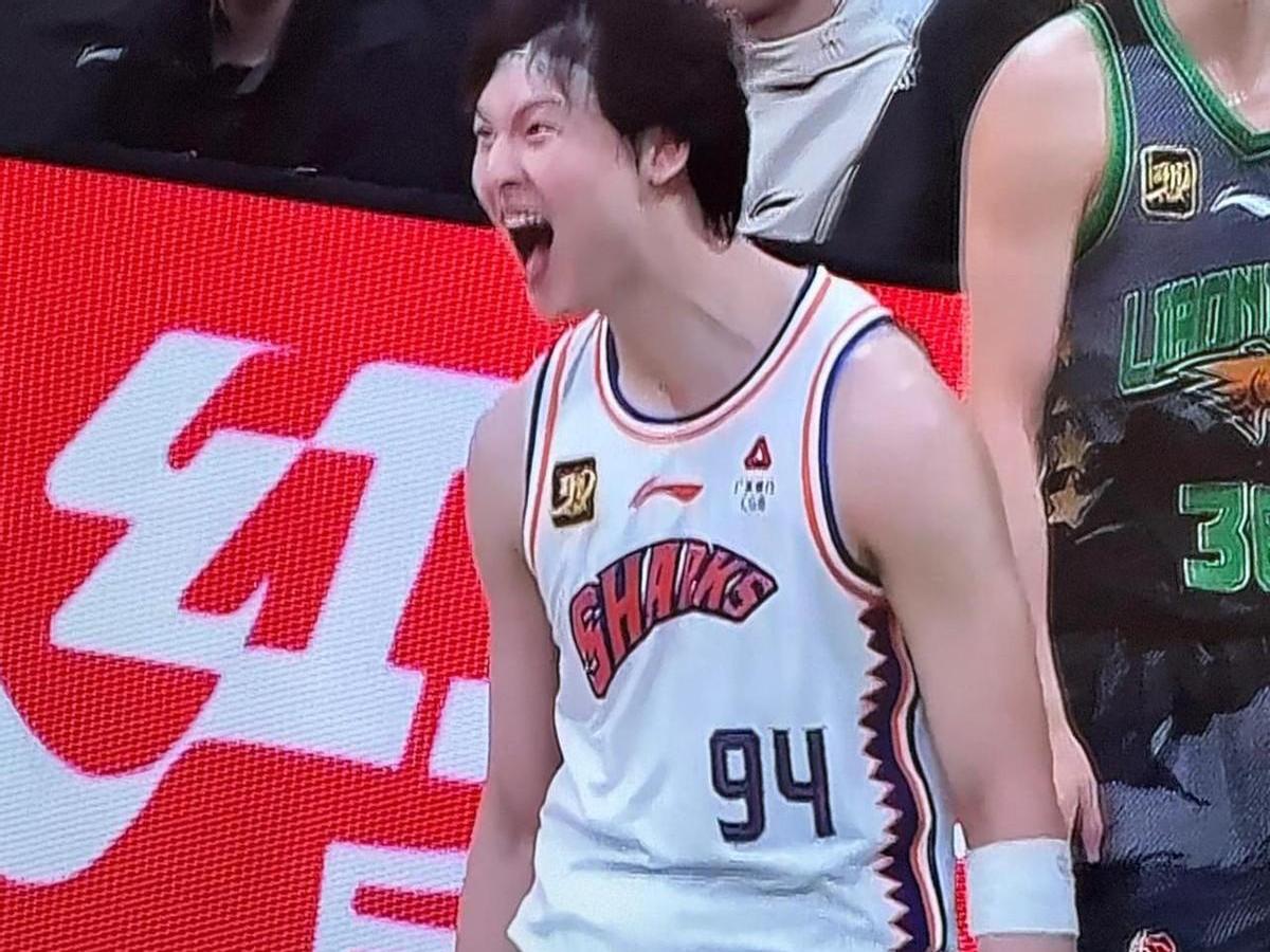 包含CUBAL的布鲁克斯教练！周鲁男暂停喊话球员：就算输也要抬起头的词条