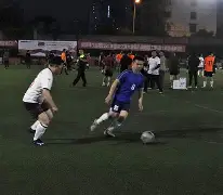 今天赛场风云，胜者笑哈哈！