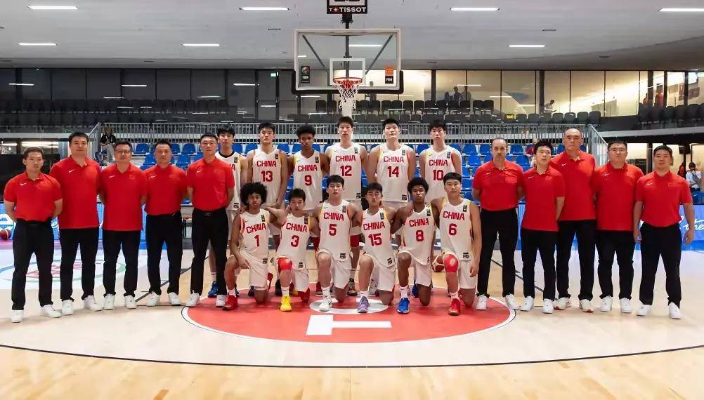 包含诺维奇遭遇惨败，实力暴露短板的词条