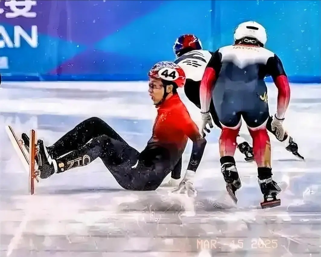 智利滑雪选手冰上飘舞，瞬间凌驾对手